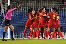 国王杯-皇社VS皇马：皇马先天没三冠王命，本赛季更可能三线无冠.